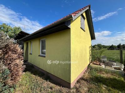 Eladó nyaraló Győr