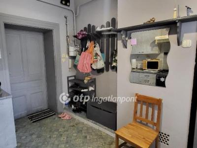 Eladó lakás Győr