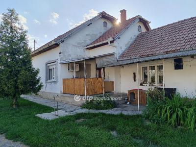 Eladó családi ház Sarkad
