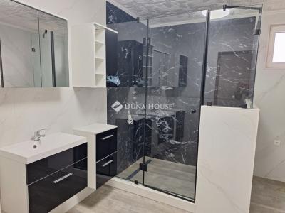 Eladó családi ház Budapest