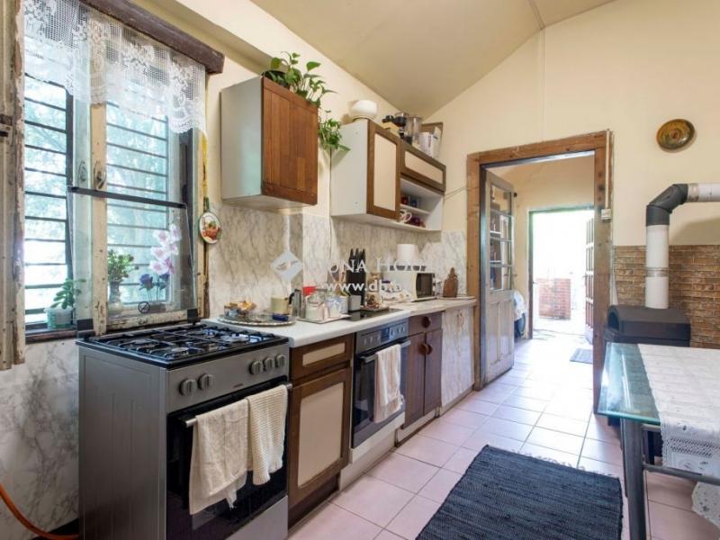 Eladó családi ház Győr