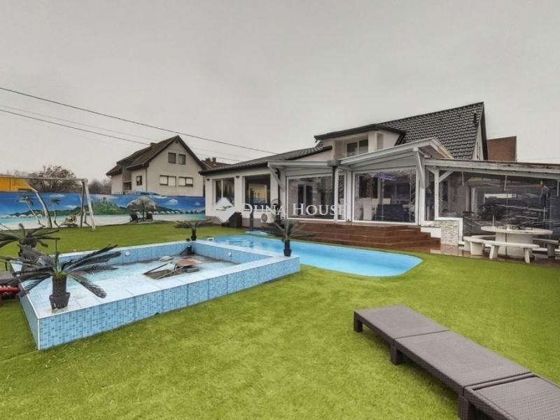 Eladó családi ház Szigethalom