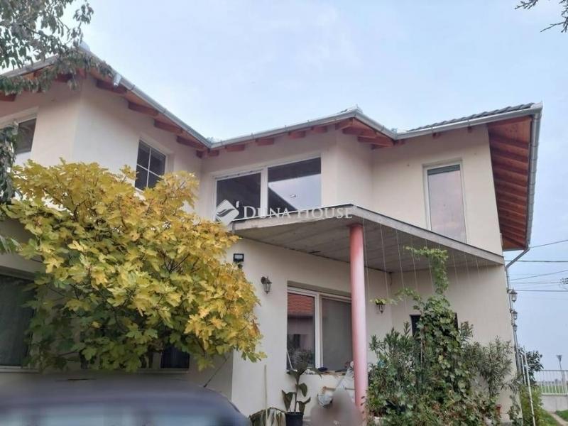 Eladó családi ház Szigetszentmiklós