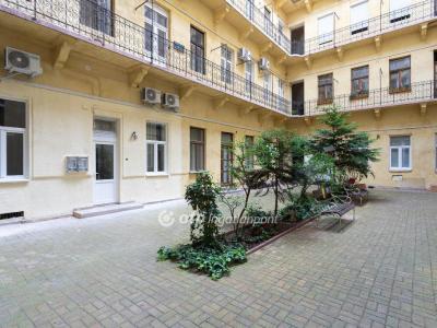 Eladó lakás Budapest