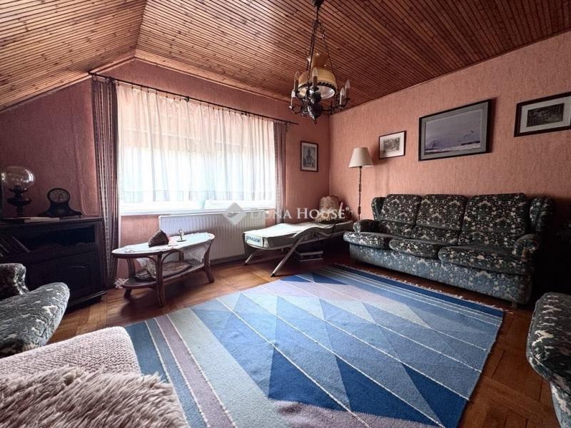 Eladó családi ház Pécs