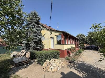 Eladó családi ház Kecskemét