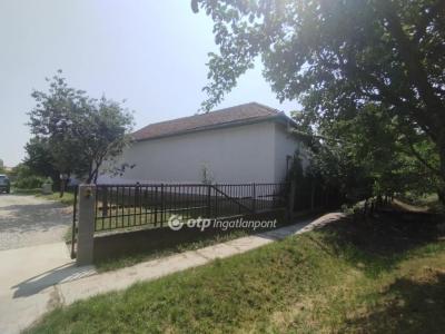 Eladó családi ház Sárrétudvari