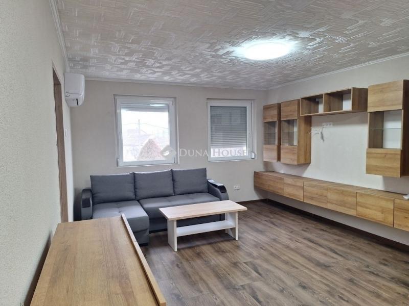 Eladó családi ház Budapest