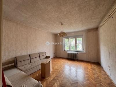 Eladó családi ház Budapest