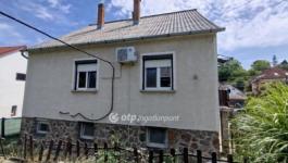 Eladó családi ház Pécs
