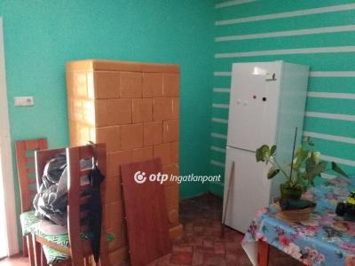 Eladó családi ház Hajdúsámson