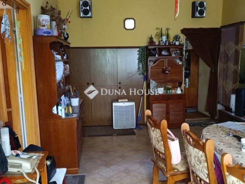 Eladó családi ház Monor