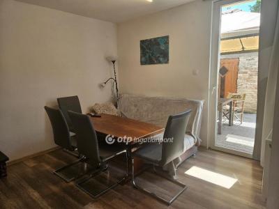 Eladó családi ház Budapest