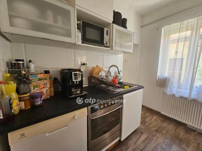 Eladó családi ház Budapest