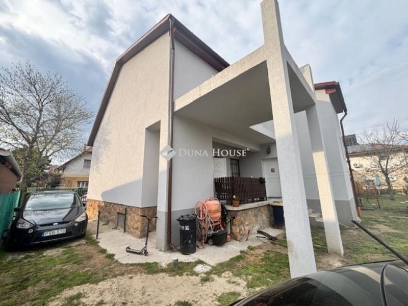 Eladó családi ház Budapest