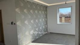 Eladó lakás Tápiószőlős