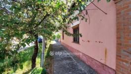 Eladó családi ház Csongrád