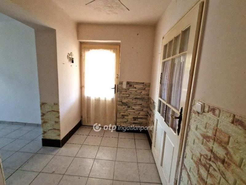 Eladó családi ház Nyársapát