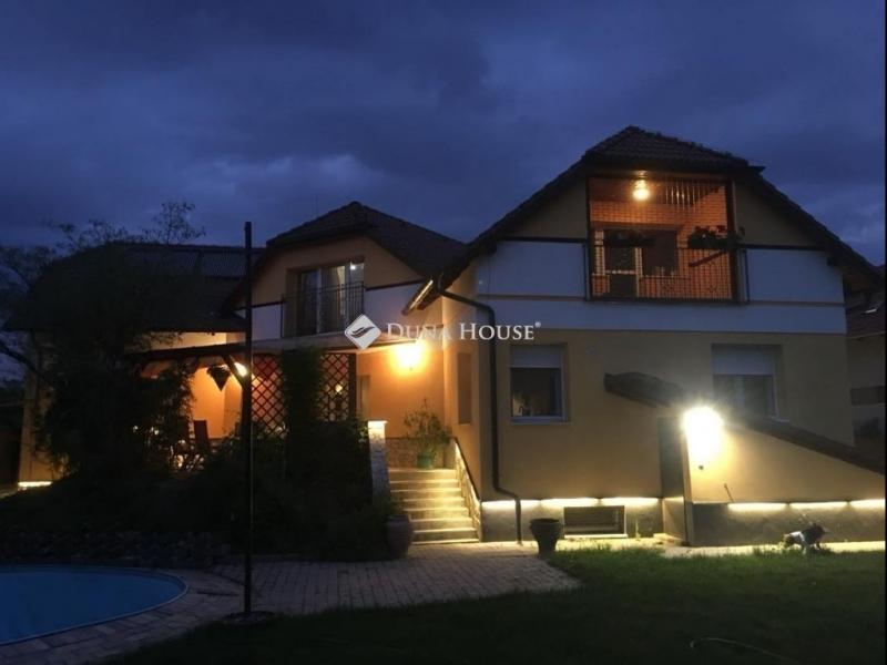 Eladó lakás Halásztelek