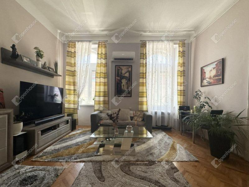 Eladó lakás Budapest