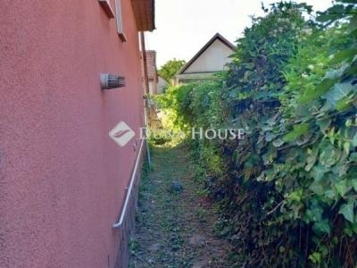 Eladó családi ház Dömsöd