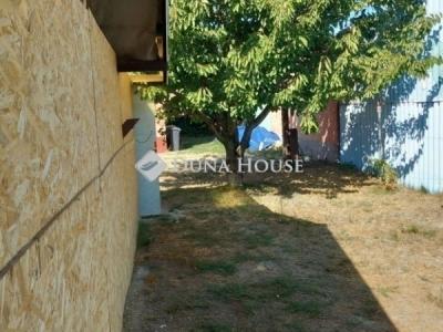 Eladó családi ház Dömsöd