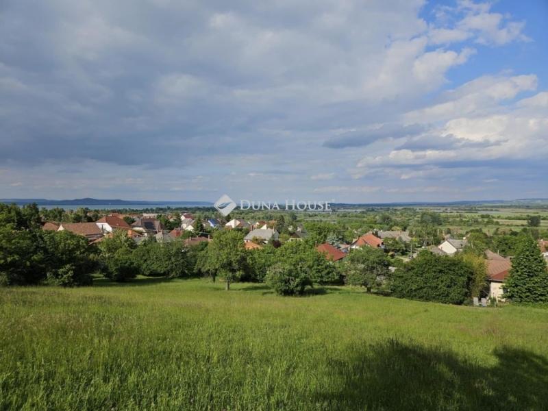 Eladó lakóövezeti telek Fonyód