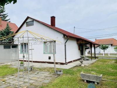 Eladó családi ház Balatonmáriafürdő