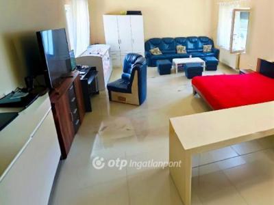 Eladó családi ház Dunakeszi