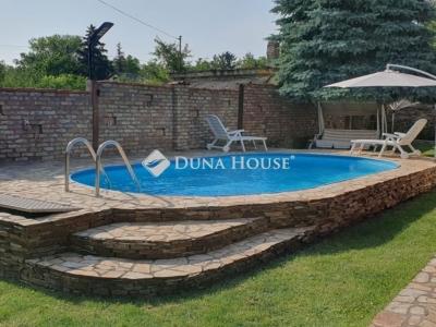 Eladó családi ház Budapest