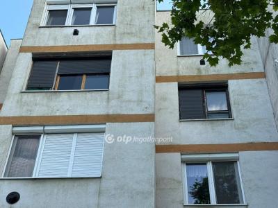 Eladó lakás Tiszafüred