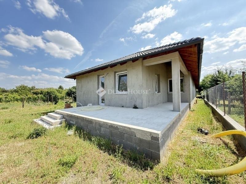 Eladó ikerház Szigetcsép