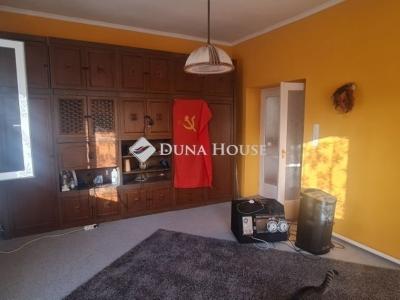 Eladó családi ház Monor