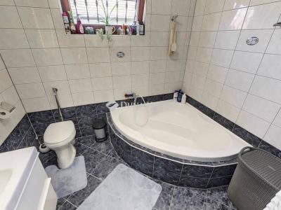 Eladó családi ház Lajosmizse