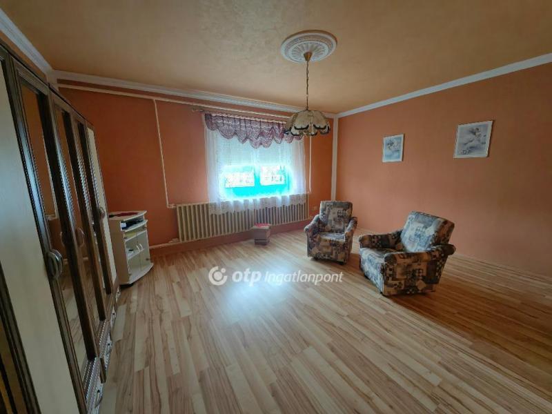 Eladó családi ház Túrkeve