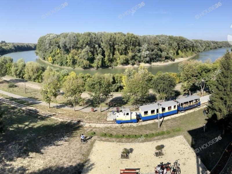 Eladó családi ház Tiszakécske