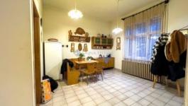 Eladó családi ház Budapest