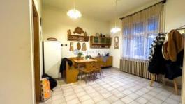 Eladó családi ház Budapest