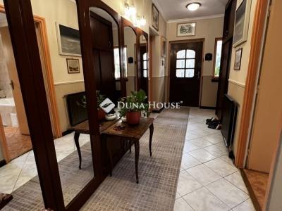 Eladó családi ház Budapest