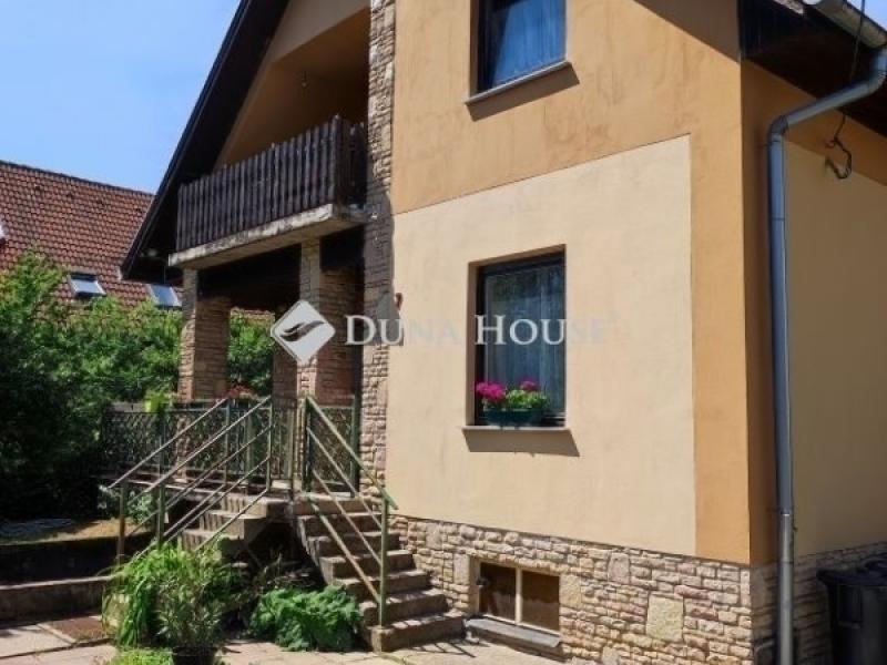 Eladó családi ház Budapest