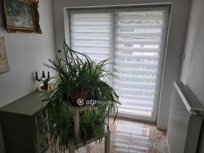 Eladó családi ház Diósd