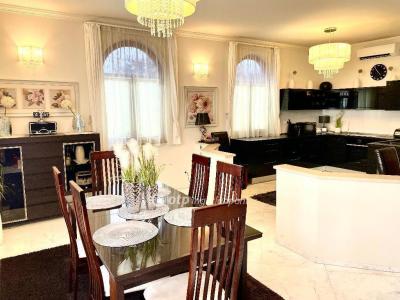 Eladó családi ház Budapest