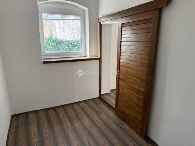 Eladó lakás Pécs