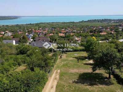 Eladó külterületi telek Balatonalmádi