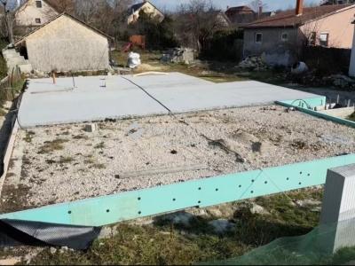 Eladó lakóövezeti telek Veszprém