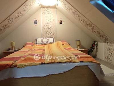 Eladó családi ház Pápa
