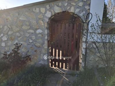 Eladó nyaraló Pápa