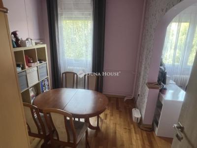 Eladó lakás Székesfehérvár