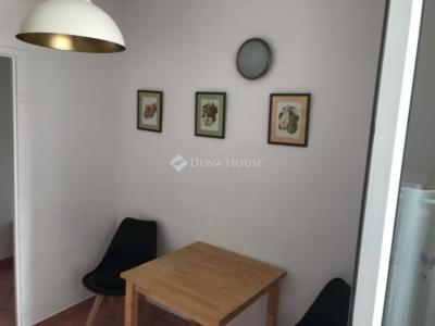 Eladó lakás Székesfehérvár