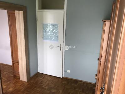 Eladó lakás Székesfehérvár
